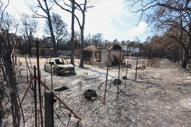 Fires in Gironde: One of the many homes destroyed on Avenue du Bassin d Arcachon in Le Porge, Gironde, on July 31, 2026. Jean Marc LHOMER, Bestimage France  Copyright: xJean-MarcxLhomerx xBestimagexJean-MarcxLhomerx xBestimagex