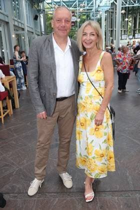 Author Stefan Vögel with Martina Ilg at the premiere of the comedy *Bis dass der Tod*, Winterhuder Fährhaus Comedy Theater, Hamburg. The play is about a clumsy hitman who is hired by various members of a family to kill each other. The only reason: the heir stands to inherit a fortune worth millions. Hamburg, July 31, 2026