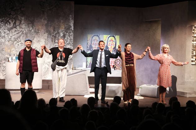 Bürger Lars Dietrich, Ulrich Bähnk, Hans Werner Meyer, Jacqueline Macaulay, and Katharina Abt at the premiere of the comedy *Bis dass der Tod*, Winterhuder Fährhaus Comedy Theater, Hamburg. The play is about a clumsy hitman who is hired by various members of a family to kill each other. The only reason is that
