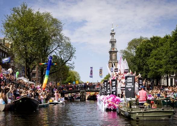 AMSTERDAM - Participants on a boat during the Canal Parade. The boat parade is traditionally part of the Pride celebrations in the capital. SEM VAN DER WAL ANP netherlands out - belgium out  Copyright: xx x564691241x originalFilename: 564691241.jpg