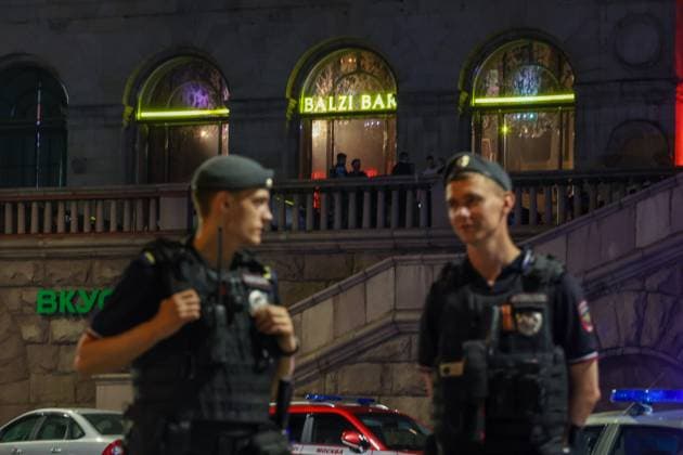 01.08.2026. Russia. Moscow. Special services officers at the site of the explosion at the summer cafe on Kudrinskaya Square. As a result of the explosion, 3 people were killed, 15 were injured in various degrees of severity, the investigative task force of the Ministry of Internal Affairs and staff of operational services are working at the scene. Alexey Belkin NEWS.ru BelkinxAlexey