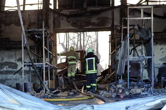 Russia strikes industrial facility in Kyiv region State Emergency Service rescue workers respond to a fire at a civilian industrial and logistics facility in Vyshneve, Bucha district, Kyiv region, Ukraine, on August 1, 2026. The facility was damaged by an overnight attack. Vyshneve Kyiv region Ukraine  Copyright: xVolodymyrxTarasovx originalFilename: ukrinform-russiast260801_np5C4.jpg