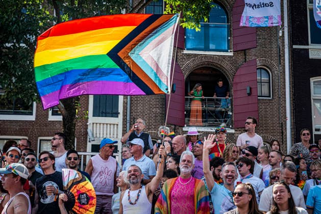 August 1, 2026, Amsterdam, North Holland, Netherlands: Floats pass through WorldPride Stadium during Amsterdam Pride s Canal Parade on August 1, 2026, in Amsterdam, the Netherlands. Hundreds of thousands of spectators joined the 30th edition of the Pride Canal Parade, the highlight of WorldPride Amsterdam 2026. This yearâ€⠢s parade also included the WorldPride Stadium grandstand, with seating for approximately 10,000 people to watch as floats pass. Amsterdam Netherlands - ZUMAp202 20260801_zip_p202_072 Copyright: xJamesxPetermeierx