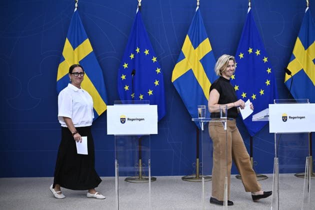 STOCKHOLM, SWEDEN 20260803 Petra Marselius (left) is introduced as the new Discrimination Ombudsman by Minister for Gender Equality Nina Larsson (right) at a press conference on Monday STOCKHOLM, SWEDEN x10080x  Copyright: xFredrikxSandberg TTx NY DISKRIMINERINGSOMBUDSMAN PRESENTERAS MyIjNiWoqj4