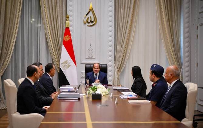 Egyptian president chairs ministerial meeting in El Alamein Egyptian President Abdel Fattah El-Sisi chairs a meeting in El Alamein with Prime Minister Mostafa Madbouly and a number of ministers and senior officials on August 3, 2026. The meeting focused on food security, the availability of essential commodities, social protection programs, and agricultural development efforts as part of the state s national projects. Photo by Egyptian President Office apaimages Cairo Cairo Egypt 030826_Egypt_EPO_00(1) Copyright: xapaimagesxEgyptianxPresidentxOfficex xapaimagesx