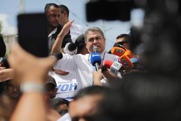 Former Honduran President Hernandez appears before Supreme Court over corruption allegations TEGUCIGALPA, HONDURAS - AUGUST 3: Former Honduran President Juan Orlando Hernandez delivers a speech as he arrives at the Supreme Court of Justice to attend his initial hearing regarding alleged corruption cases during his presidency in Tegucigalpa, Honduras on August 3, 2026. Emilio Flores Anadolu Tegucigalpa Honduras. Editorial use only. Please get in touch for any other usage.  Copyright: x2026xAnadoluxEmilioxFloresx