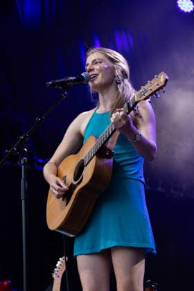 August 3, 2026, Locarno, laRotonda, Rotonda by la Mobiliare 2026 Locarno Anya Louise, Anya Louise on lead vocals, guitars, and ukulele Locarno laRotonda Ticino Switzerland  Copyright: xJustPictures.ch FrancescoxMinghettix
