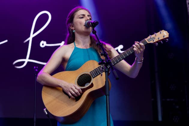 August 3, 2026, Locarno, laRotonda, Rotonda by la Mobiliare 2026 Locarno Anya Louise, Anya Louise on lead vocals, guitars, and ukulele Locarno laRotonda Ticino Switzerland  Copyright: xJustPictures.ch FrancescoxMinghettix