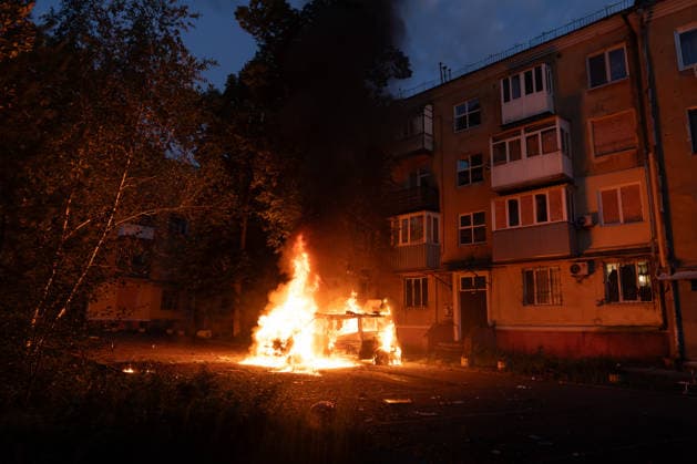 August 3, 2026, Kramatorsk, Donetsk Oblast, Ukraine: A car is attacked by a Russian Fibre Optic FPV in the city of Kramatorsk, Donetsk Oblast Kramatorsk Ukraine - ZUMAm350 20260803_zip_m350_001 Copyright: xCameronxJones-Manleyx