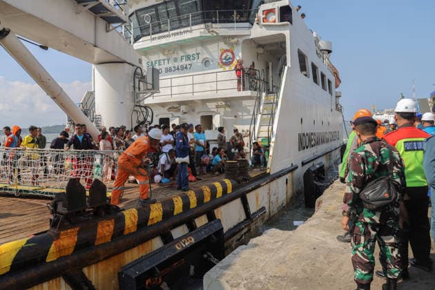 Survivors evacuated from burning ferry in Indonesia SURABAYA, INDONESIA - AUGUST 4: Survivors of the KM Mutiara Sentosa II ship fire arrive at Tanjung Perak Port following their evacuation in Surabaya, East Java, Indonesia, on August 4, 2026. Five people were killed in the fire aboard the vessel, which had 238 people on board, in waters near Madura Island. Suryanto Suryanto Anadolu Surabaya Indonesia. Editorial use only. Please get in touch for any other usage.  Copyright: x2026xAnadoluxSuryantoxSuryantox