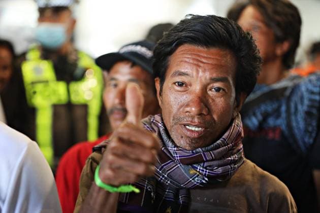 August 4, 2026, Surabaya, Indonesia: SURABAYA, EAST JAVA, INDONESIA †AUGUST 4, 2026: Survivors of the KM Mutiara Sentosa II ferry fire arrive at Tanjung Perak Port aboard the KM Masalembo in Surabaya, East Java, Indonesia, on August 4, 2026. Survivors described a chaotic evacuation, saying passengers received little or no guidance from the crew, searched for life jackets on their own, and some jumped into the sea before drifting for hours until they were rescued. Their accounts contrast with information provided by the ferry operator to the Indonesian National Search and Rescue Agency (BASARNAS), which stated that all 238 passengers were wearing life jackets during the evacuation. According to BASARNAS, 233 people survived and five - ZUMAq101 20260804_zna_q101_085 Copyright: xAndrexYurisx