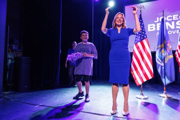 August 4, 2026, Detroit, Michigan, USA: Michigan Secretary of State JOCELYN BENSON is joined on stage by her son at a primary election night watch party in Detroit, Mich., on Aug. 4, 2026, after winning the Democratic nomination for governor. Detroit USA  - ZUMAr192 20260804_znp_r192_002 Copyright: xAndrewxRothx