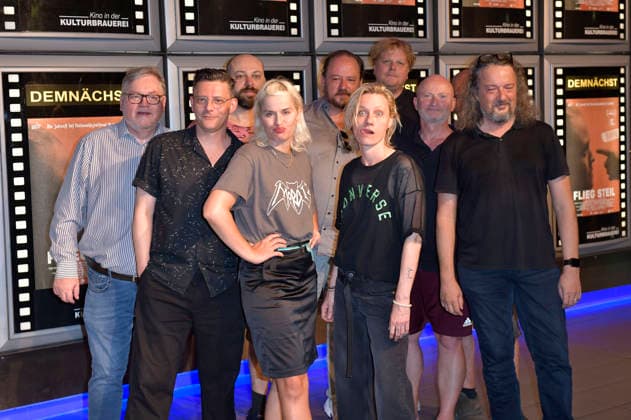 Directors Martina Schöne Radunski and Lana Cooper with the cast and crew at the premiere of the feature film *Flieg Steil* at the Kino in the Kulturbrauerei Berlin, August 4, 2026 Foto:xM.xBehrensx xFuturexImagex flieg_6824