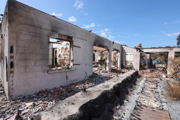 Fires in Gironde: Justine Benesse and Jules Heim live in Le Porge. They discovered their home destroyed by fire on Avenue du Bassin d’Arcachon in Le Porge, Gironde, on August 4, 2026. Jean Marc LHOMER, Bestimage, Le Porge, France  Copyright: xJean-MarcxLhomerx xBestimagexJean-MarcxLhomerx xBestimagex