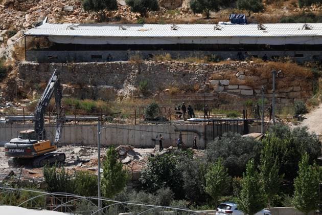 Israeli forces demolish two Palestinian homes in Nahhalin BETHLEHEM, WEST BANK, PALESTINE - AUGUST 5: Israeli forces, accompanied by bulldozers, demolish two Palestinian homes and a commercial property after raiding the town of Nahhalin, west of Bethlehem, West Bank, Palestine, on August 5, 2026. Wisam Hashlamoun Anadolu Bethlehem West Bank. Editorial use only. Please get in touch for any other usage.  Copyright: x2026xAnadoluxWisamxHashlamounx