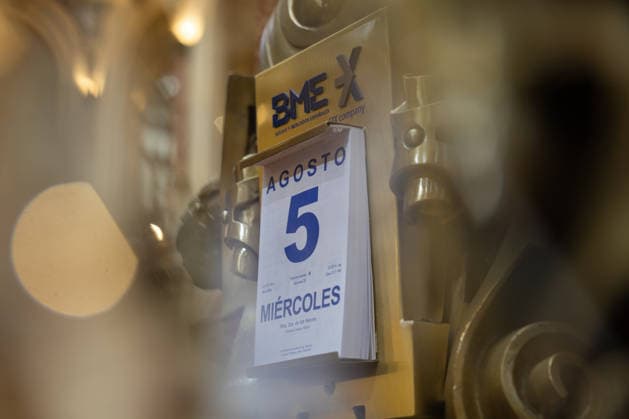 The Ibex 35 Sets an All-Time High, Surpassing 20,000 Points at the Madrid Stock Exchange, August 5, 2026, in Madrid, Spain. The Ibex 35 surpassed the 20,000-point mark for the first time in its history at the opening of Wednesday’s trading session, representing a 0.21% increase and an all-time high for the Spanish benchmark index. STOCK MARKET FINANCE ECONOMY FINANCIAL MARKETS STOCKS Madrid, Madrid, Spain Copyright: xRicardoxRubiox 7702484