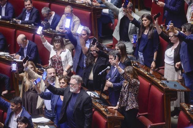 IPP Photo by Marco Mattei, Rome, August 5, 2026: Chamber of Deputies debate and vote on authorization to seize Delmastro’s chat records. Pictured: the M5S protest. Italy Photo Press World Copyright