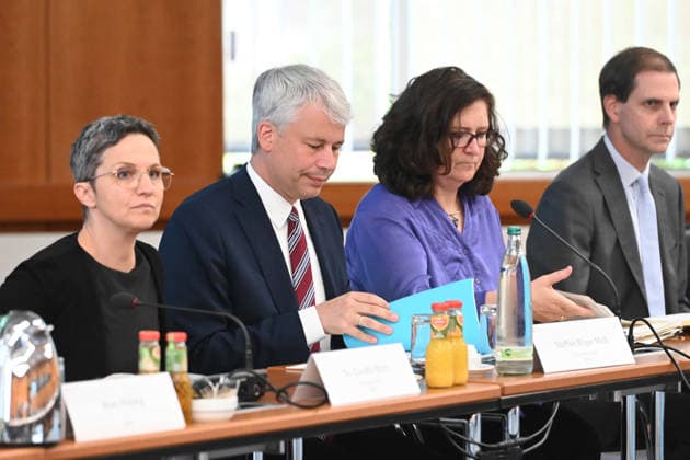Federal Minister of Transportation Steffen BILGER (second from left) opens the conference; Federal Minister of Transportation Steffen Bilger invites participants to a high-level discussion on low water levels on August 6, 2026, in Bonn, Germany,