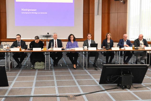Federal Minister of Transportation Steffen BILGER (third from the left) opens the conference; Federal Minister of Transportation Steffen Bilger invites participants to a high-level discussion on low water levels on August 6, 2026, in Bonn, Germany,