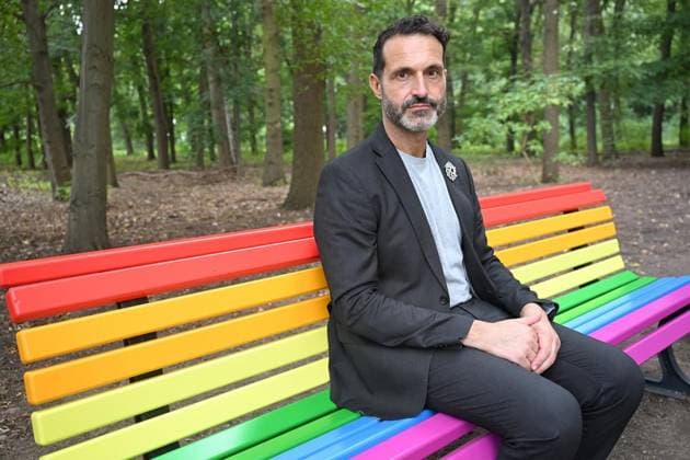 CSD memorial tree and rainbow bench are being set up at the scene of the accident ** FOR EDITORIAL USE ONLY ** EDITORIAL USE ONLY ** p CSD memorial tree and rainbow bench are being set up at the scene of the accident, photographed on August 6, 2026, in Berlin Berlin Berlin Berlin Copyright MaurizioxGambarini Copyright: MaurizioxGambarini doc871h1nfd220pzu8zt59 ,EDITORIAL USE ONLY Copyright: MaurizioxGambarini