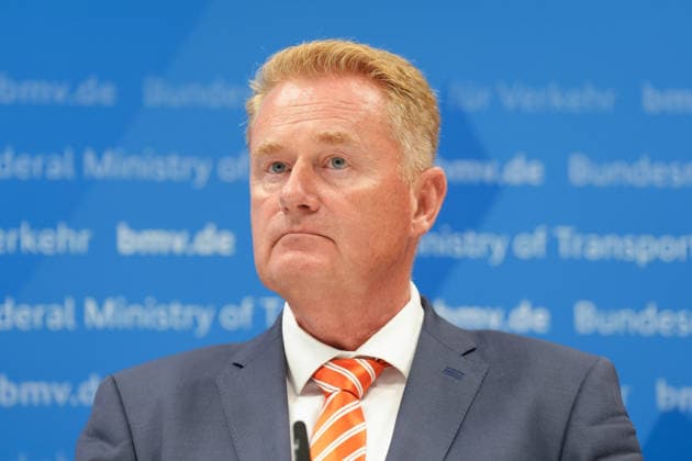 Press Conference: High-Level Discussion on Low Water Levels with Transportation Minister Bilger; Profile of Jens Schwanen at the press conference following the high-level discussion on low water levels in connection with the Rhine’s low water levels at the Federal Ministry of Transportation, Bonn, August 6, 2026, Bonn, North Rhine-Westphalia, Germany