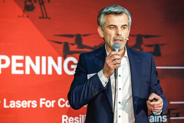FiberBridge Photonics Begins Mass Production of High-Power Military Laser Systems for Drone Defense Mass production of high-power military laser systems for drone defense in the European and international defense industry, Defense against drone swarms Speech by Dr. Ing. Thomas Theeg