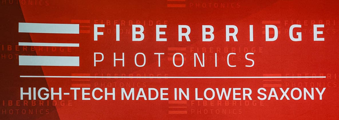 FiberBridge Photonics is carrying out mass production of high-power military laser systems for drone defense. Mass production of high-power military laser systems for drone defense in the European and international defense industries, and for defending against drone swarms. Company logo: Hollerithallee 17, 30419 Hanover Company: FiberBridge Ph
