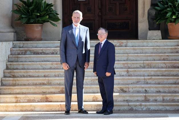 The King grants an audience to Juan Jesús Vivas Lara, President of the Autonomous City of Ceuta King VI with Juan Jesús Vivas Lara, President of the Autonomous City of Ceuta, at Marivent Palace, on 6 August 2026, in Palma de Mallorca (Balearic Islands, Spain). King Felipe VI receives the President of Ceuta, Juan Jesús Vivas, at the Marivent Palace in Palma to discuss the crisis triggered by the arrival of more than 70,000 migrants from Morocco in the autonomous city.