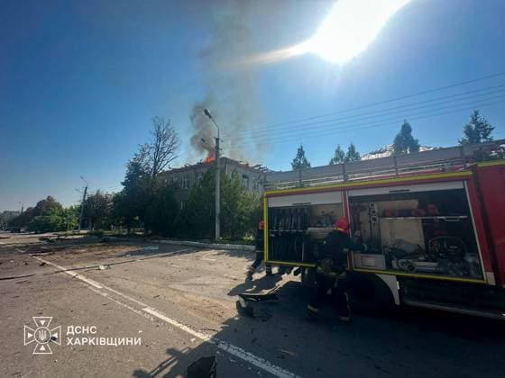 Russian missile attack in Ukraine s Balakliia BALAKLIIA, UKRAINE - AUGUST 7: (----EDITORIAL USE ONLY - MANDATORY CREDIT - STATE EMERGENCY SERVICE OF UKRAINE HANDOUT - NO MARKETING NO ADVERTISING CAMPAIGNS - DISTRIBUTED AS A SERVICE TO CLIENTS----) Firefighters work to extinguish a fire at an educational institution following Russian missile strikes in Balakliia, Kharkiv region, Ukraine, on August 7, 2026. Six people were injured as the strikes sparked two fires, burning a shop, garage, vehicle and the roof of an educational institution, while a medical facility, apartment buildings and private homes were also damaged. State Emergency Service of Ukraine Handout Anadolu Balakliia Ukraine. Editorial use only. Please get in touch for an Copyright: x2026xAnadoluxStatexEmergencyxServicexofxUkrainex xHandoutx