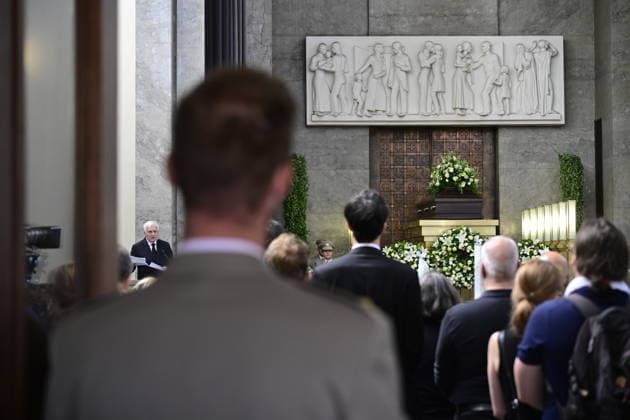 Last farewell to Czech artist Milan Knizak took place at the Strasnice Crematorium, in Prague, Czech Republic, on August 7, 2026. On the photo speaks former Czech President Vaclav Klaus. (CTKxPhoto RomanxVondrous) CTKPhotoP2026080703314  CTKPhotoP2026080703314