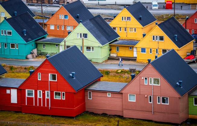 Climate and Environment Minister Andreas Bjelland Eriksen Visits Svalbard, Longyearbyen, August 7, 2026 Buildings in Longyearbyen Climate and Environment Minister Andreas Bjelland Eriksen Visits Svalbard On Friday, there was a  Copyright: xOlexBerg-Rustenx xNTBx