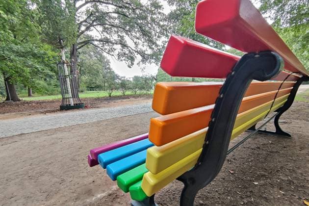Berlin, Germany, August 7, 2026, Tiergarten: A rainbow-colored bench was set up at the crime scene, and a new tree was planted across the street. Copyright: xdtsxNachrichtenagenturx dts_129573