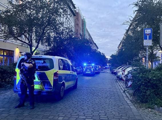 Berlin, Germany, August 7, 2026 Police on Graefestraße in Berlin s Kreuzberg district Copyright: xdtsxNachrichtenagenturx dts_129585