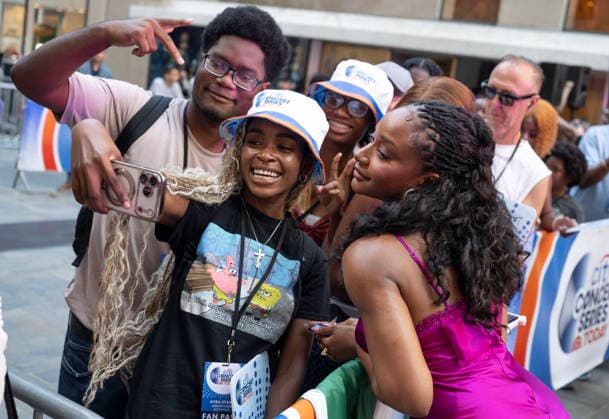 August 7, 2026, New York, Ny, United States: Ayra Starr performs at The Today Show 2026 Citi Concert Series. Held at Rockefeller Plaza in New York. Zuma Press August 7, 2026. New York United States - ZUMAp281 20260807_zea_p281_022 Copyright: xPhotoxImagexPressx