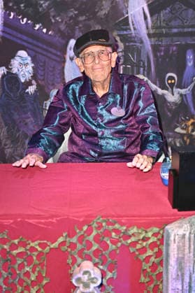 Bob Gurr at the Midsummer Scream Halloween Horror Convention at the Long Beach Convention Center, Long Beach, August 7, 2026 Foto:xD.xStarbuckx xFuturexImagex midsummer_6830