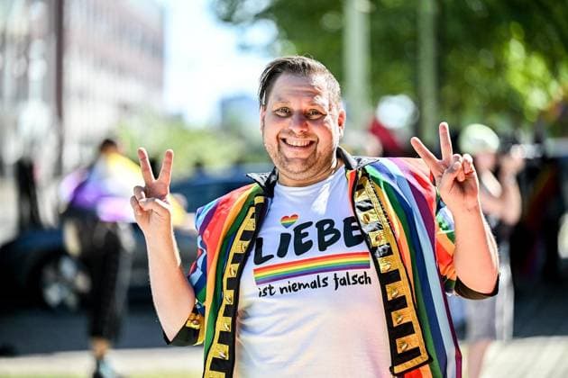 Ruhr Pride CSD ** FOR EDITORIAL PURPOSES ONLY ** EDITORIAL USE ONLY ** p Ruhr Pride CSD on Saturday, August 8, 2026, in Essen Thousands take part in the Queer Parade Germany North Rhine-Westphalia Essen Copyright VladimirxWegener Copyright: VladimirxWegener doc872la24m2o115d0o61gnx ,EDITORIAL USE ONLY Copyright: VladimirxWegener