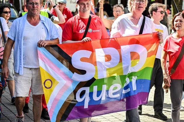 Ruhr Pride CSD ** FOR EDITORIAL PURPOSES ONLY ** EDITORIAL USE ONLY ** p Ruhr Pride CSD on Saturday, August 8, 2026, in Essen Thousands take part in the Queer Parade Germany North Rhine-Westphalia Essen Copyright VladimirxWegener Copyright: VladimirxWegener doc872laypvyud1mks3vtj ,EDITORIAL USE ONLY Copyright: VladimirxWegener