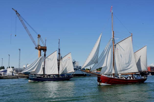 Sailing ships, passengers, Warnemünde, Baltic Sea, August 8, 2026, Pier 35, Hanse Sail, gathering of sailing ships and other vessels, photo, Warnemünde, Baltic Sea
