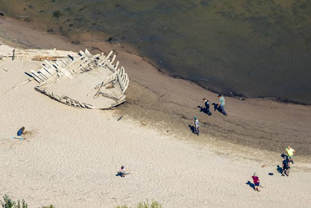 Aerial view; at low water, you can see the historic shipwreck De Hoop; historic low water on the Rhine; Salmorth, Kleve, Ruhr region, North Rhine-Westphalia, Germany ATTENTION: MINIMUM FEE: 60 EUR