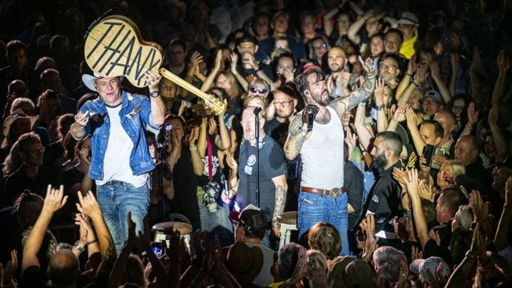 Summer Open Air in Mülheim an der Ruhr ** FOR EDITORIAL PURPOSES ONLY ** EDITORIAL USE ONLY ** Singer Alec Völkel and guitarist Sascha Vollmer from the band Boss Hoss will perform on Saturday evening, August 8, 2026, on a small beer stage in the middle of the audience at the Mülheim Summer Open Air. Germany, North Rhine-Westphalia, Mülheim an der Ruhr. Copyri Copyright: MartinxMöller doc872s7r0wpk1i5tzq1e8e ,EDITORIAL USE ONLY Copyright: MartinxMöller