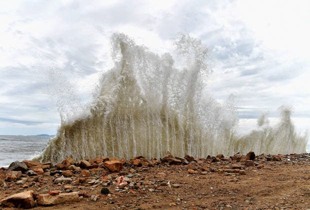 FUZHOU, CHINA - AUGUST 08: Huge waves crash onto shore as Typhoon Dolphin approaches on August 8, 2026 in Lianjiang County, Fuzhou City, Fujian Province of China. Typhoon Dolphin was moving northwestward at a speed of 10 to 15 kilometers per hour and is expected to make landfall along the coast between Zhoushan in Zhejiang Province and Fuding in Fujian Province from the night of August 9 to the morning of August 10.  Copyright: xChinaxNewsxServicex 111658832380
