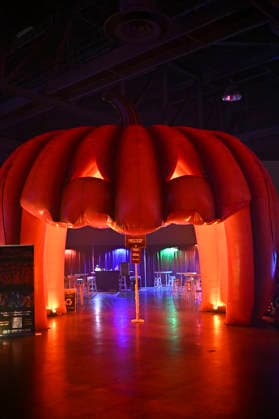 Midsummer Scream Halloween Horror Convention at the Long Beach Convention Center, Long Beach, August 8, 2026 Foto:xD.xStarbuckx xFuturexImagex midsummer_6854