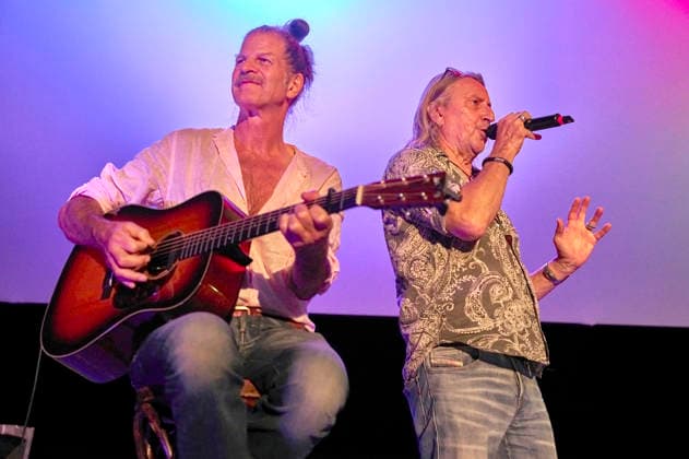 Philipp Feldtkeller, Howard F, and Dieter Thomas Kuhn at the preview of the documentary *Und es war Sommer* (And It Was Summer) by the Dieter Thomas Kuhn Band at the Seh Fest on the Gilde Parkbühne in Hanover, August 8, 2026 Foto:xU.xStammx xFuturexImagex sommer_6835