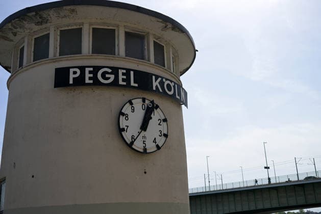 August 9, 2026, xophax, public life, Cologne, Low water levels on the Rhine; shipping on the Rhine restricted; water level approx. 6 meters; Cologne