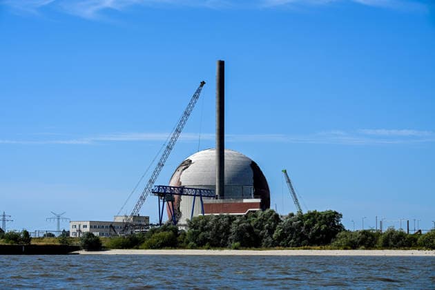 Germany, Lower Saxony, Stade, August 9, 2026 The former Stade Nuclear Power Plant is being demolished. The concrete shell of the reactor building is being torn down, exposing the steel pressure vessel. Demolition of the Stade Nuclear Power Plant