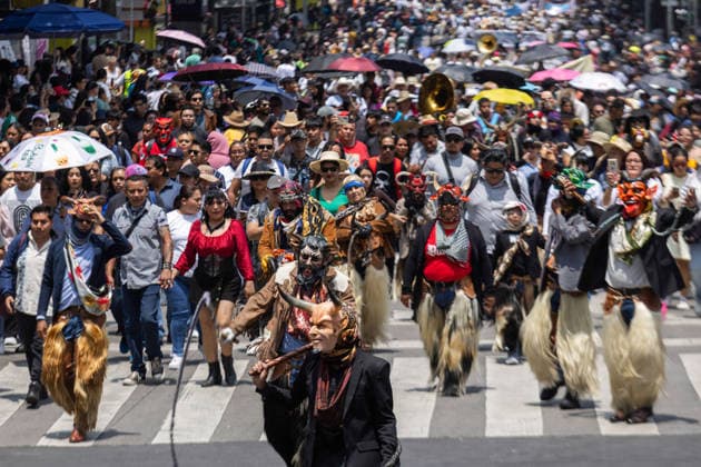 August 9, 2026, Mexico City, Mexico: The Mexico City government held the 17th Mega Calenda 2026, a cultural parade that traveled from the Angel of Independence along Paseo de la Reforma to the citys Zocalo, featuring participants in traditional clothing, dances and music, as part of International Indigenous Peoples Day and the 12th Festival of Indigenous Cultures, Indigenous Peoples and Native Neighborhoods of Mexico City. Mexico City Mexico - ZUMAl178 20260809_znp_l178_027 Copyright: xCristianxLeyvax