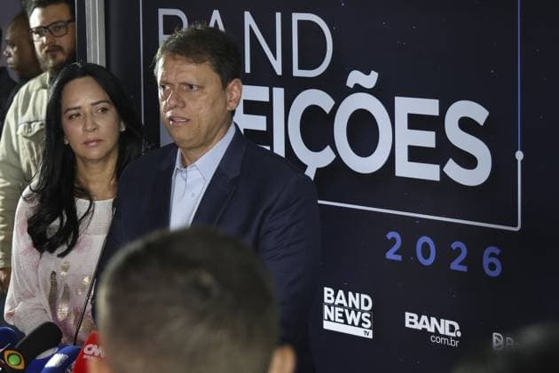 RECORD DATE NOT STATED Tarcisio de Freitas arrives at Band for debate on behalf of the Sao Paulo government. Sao Paulo (SP), 09 08 2026 2026 elections debate Band SP government The governor of Sao Paulo and candidate for re-election, Tarcisio de Freitas (Republicanos), arrives at Band headquarters alongside his wife Cristinne Freitas, this Sunday (9), to participate in the first debate between candidates for the government of Sao Paulo in the 2026 elections.(Foto: Leco Viana Thenews2 imago images) Tarcisio de Freitas arrives at Band for debate on behalf of the Sao Paulo government.  Copyright: xLecoxVianax