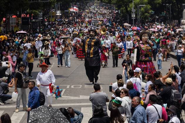 August 9, 2026, Mexico City, Mexico: MEXICO Mexico City, MEXICO †AUGUST 9, 2026: Participants wearing traditional clothing dance and march during the 17th Mega Calenda cultural parade from the Angel of Independence to the Zocalo in Mexico City, August 9, 2026. Organized by the Mexico City government, the event commemorates the International Day of the World s Indigenous Peoples and is part of the 12th Festival of Indigenous Cultures, Indigenous Peoples, and Native Neighborhoods of Mexico City. Mexico City Mexico - ZUMAq101 20260809_zna_q101_167 Copyright: xCristianxLeyvax