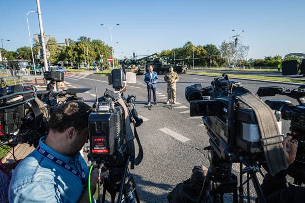 August 9, 2026, Warsaw, Mazovia, Poland: Secretary of State in the Ministry of Defence, Pawel Bejda and Chief of the General Staff of the Polish Armed Forces, General Wieslaw Kukula address a press conference. Early in the morning of 9th August, Poland s armed forces, and those of allies stationed in the country, take part in a rehearsal in preparation for a parade on National Armed Forces Day on the 15th August. Soldiers muster as the sun rises over the Vistula River and march past grandstands prepared for dignitaries. The soldiers were followed by mechanised divisions travelling in tanks and a variety of armoured vehicles. Afterwards, Secretary of State in the Ministry of Defence, Pawel Bejda addresses a post-rehearsal press conference, w  - ZUMAs197 20260809_aaa_s197_087 Copyright: xNeilxMiltonx