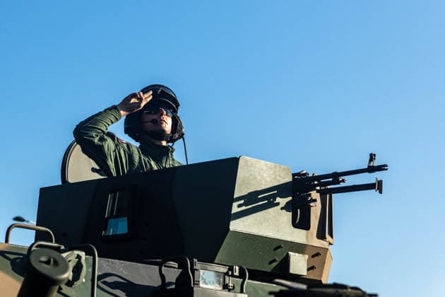 August 9, 2026, Warsaw, Mazovia, Poland: A soldier atop an armoured vehicle salutes during the parade rehearsal. Early in the morning of 9th August, Poland s armed forces, and those of allies stationed in the country, take part in a rehearsal in preparation for a parade on National Armed Forces Day on the 15th August. Soldiers muster as the sun rises over the Vistula River and march past grandstands prepared for dignitaries. The soldiers were followed by mechanised divisions travelling in tanks and a variety of armoured vehicles. Afterwards, Secretary of State in the Ministry of Defence, Pawel Bejda addresses a post-rehearsal press conference, where he is accompanied by the Chief of the General Staff of the Polish Armed Forces, General Wies - ZUMAs197 20260809_aaa_s197_088 Copyright: xNeilxMiltonx